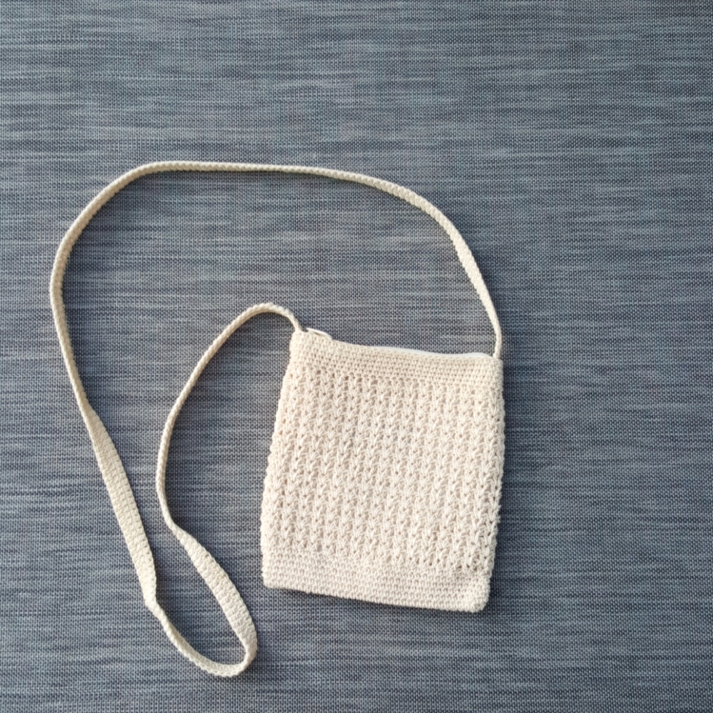 Small Cream Crochet Purse